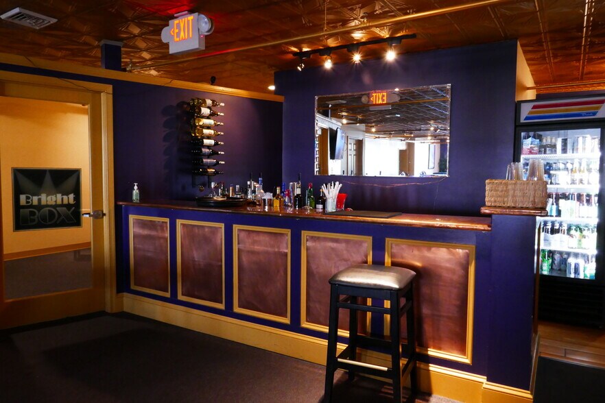 More Photos Of 9 N Loudoun St, Winchester Office For Sale