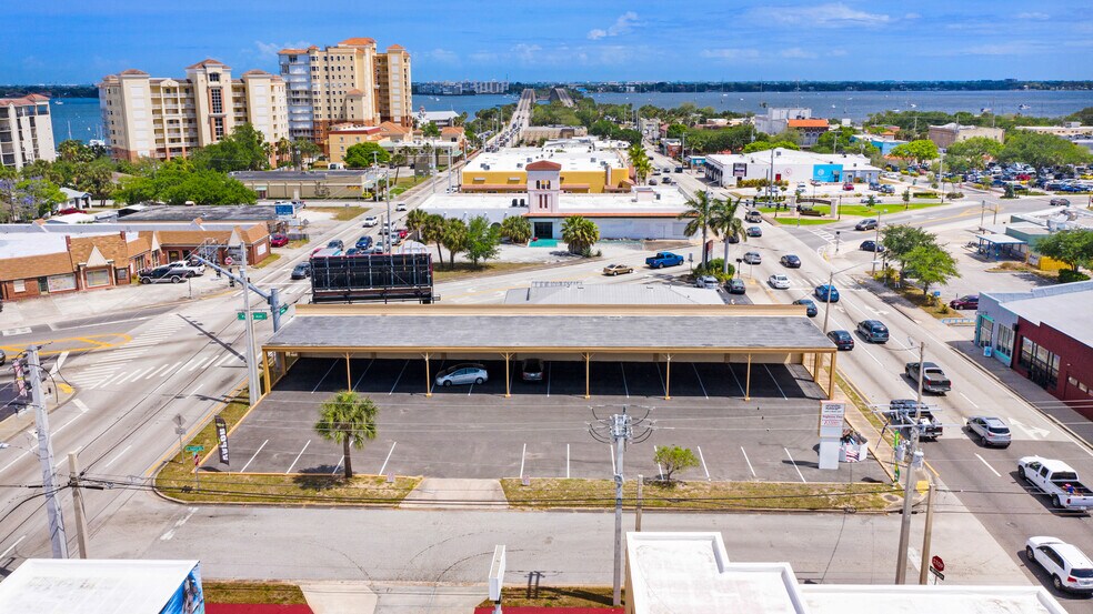 More Photos Of 117-137 Hughlett Ave, Cocoa General Retail For Sale