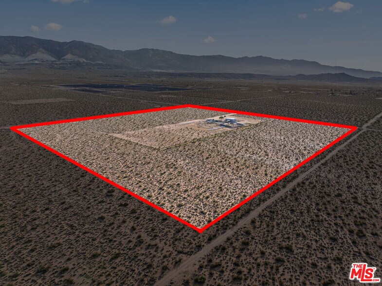 More Photos Of 9025 Camp Rock Rd, Lucerne Valley Veterinarian Kennel For Sale