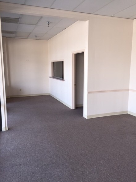 More Photos Of 1905 N Jackson St, Tullahoma Unknown For Lease