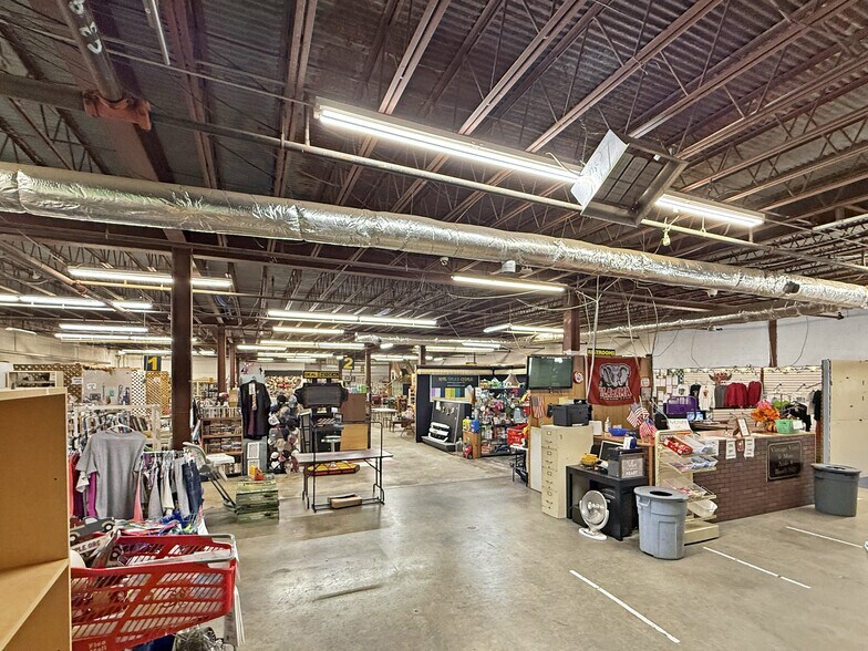 More Photos Of 2405 Decatur Hwy, Gardendale Freestanding For Sale