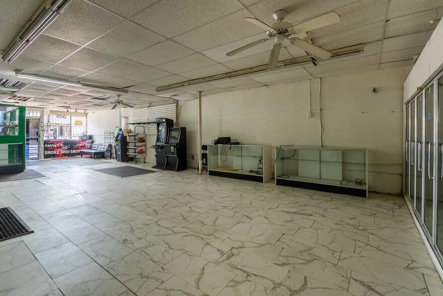 More Photos Of 1026-1028 Holloway St, Durham Freestanding For Lease