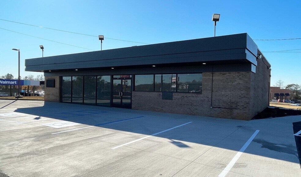 More Photos Of 5055 Old Buncombe Rd, Greenville Storefront Retail Office For Lease