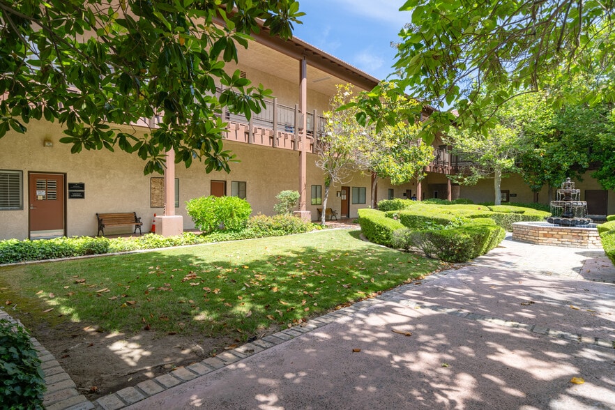 More Photos Of 44725 10th St W, Lancaster Medical For Sale