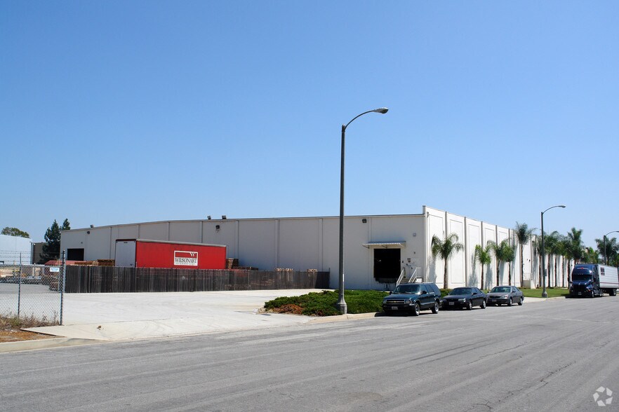 More Photos Of 13911 Gannet St, Santa Fe Springs Warehouse For Sale