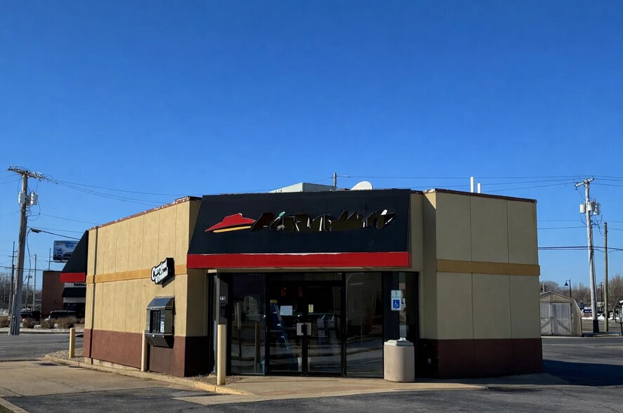 More Photos Of 75 Pine Lake Ave, La Porte Restaurant For Sale