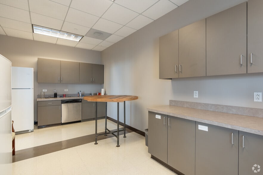 More Photos Of 510-530 Walnut St, Philadelphia Office For Lease