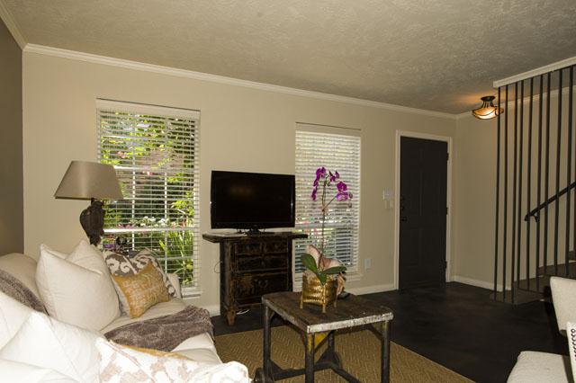 More Photos Of 2320 McCue Rd, Houston Apartments For Sale