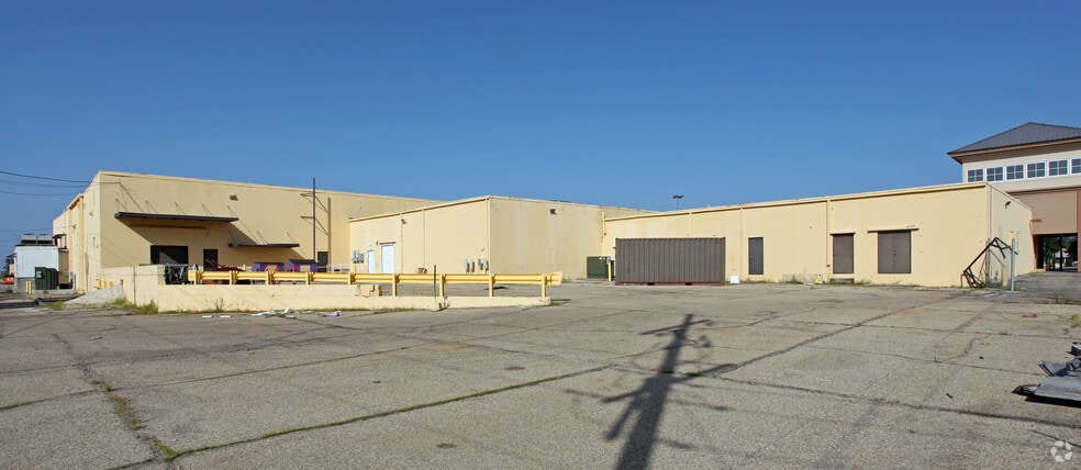 More Photos Of 4000 Pontchartrain Dr, Slidell Unknown For Lease