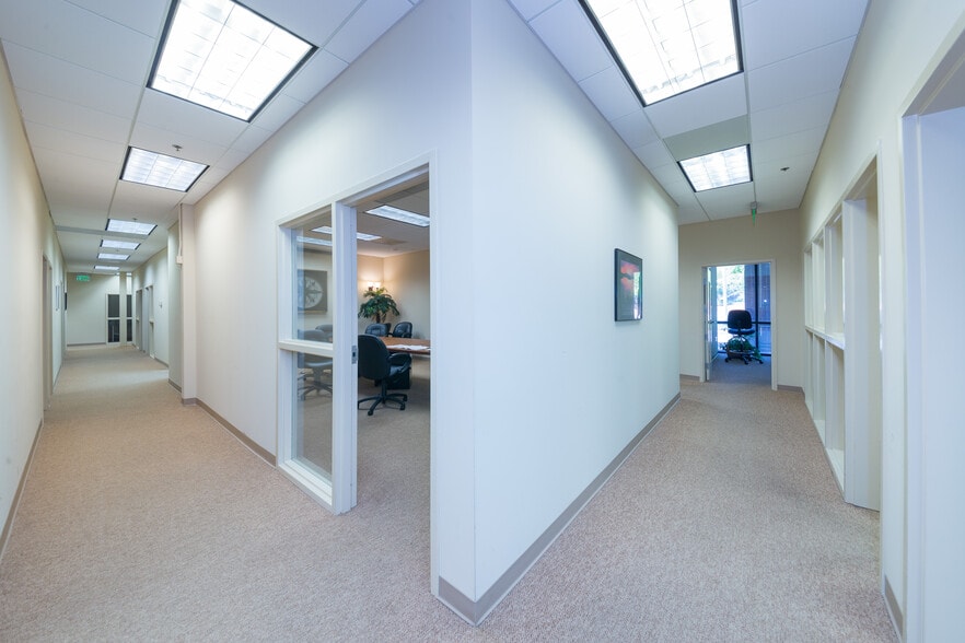 More Photos Of 1455 Old Alabama Rd, Roswell Office For Sale