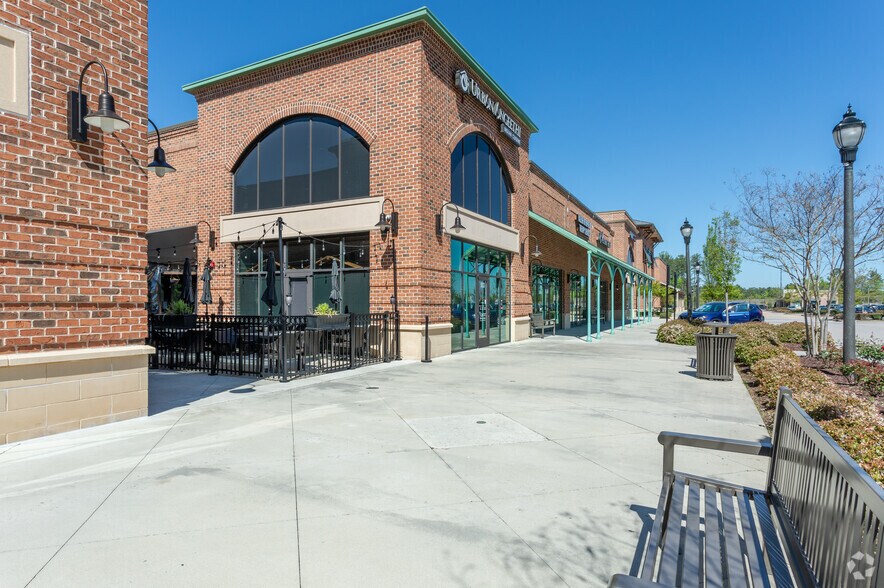 More Photos Of Interstate 540, Cary Unknown For Lease