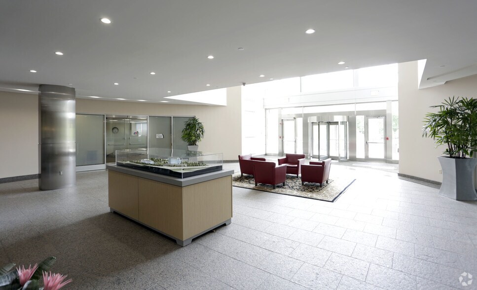 More Photos Of 4000 Chemical Rd, Plymouth Meeting Office For Lease