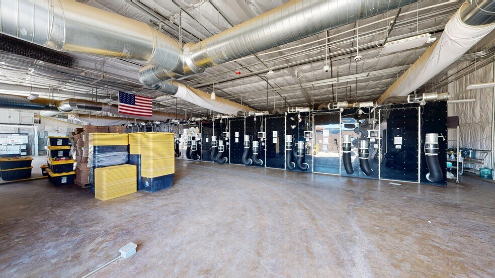 More Photos Of 301 E Laurel Ave, Lompoc Warehouse For Lease
