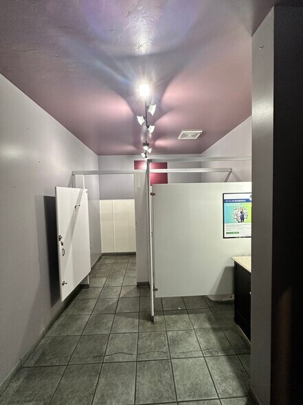 More Photos Of 2106 W North Temple, Salt Lake City Restaurant For Sale
