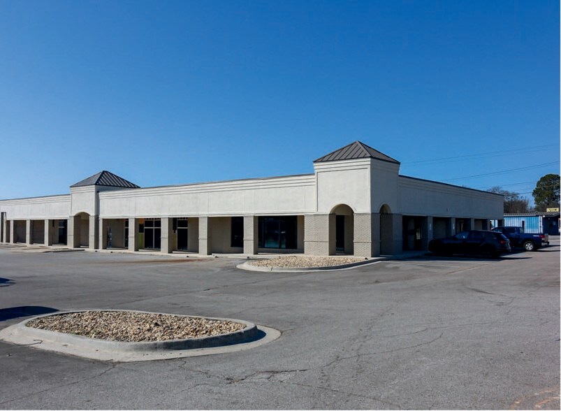 Primary Photo Of 2105 Mastin Lake Rd NW, Huntsville Unknown For Lease