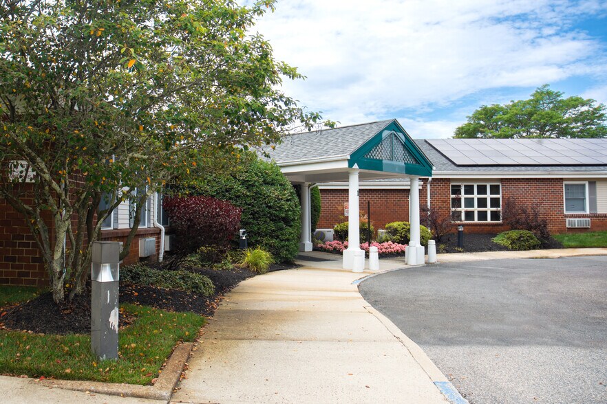More Photos Of 94 Stevens Rd, Toms River Healthcare For Lease