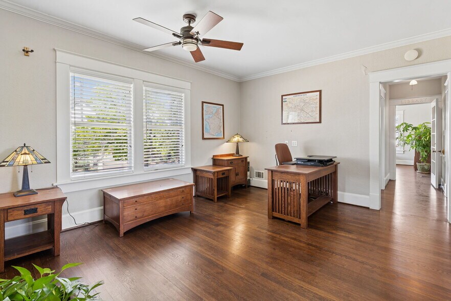 More Photos Of 4112 Swiss Ave, Dallas Office For Sale