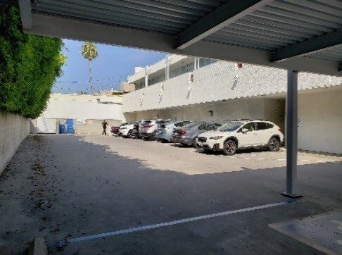 More Photos Of 8302 Melrose Ave, Los Angeles Storefront Retail Office For Lease