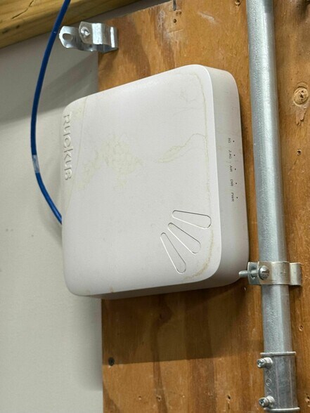 More Photos Of 2101 W Chesterfield Blvd, Springfield Office For Sale