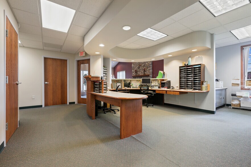 More Photos Of 952 S Park Ave, Fond Du Lac Medical For Lease