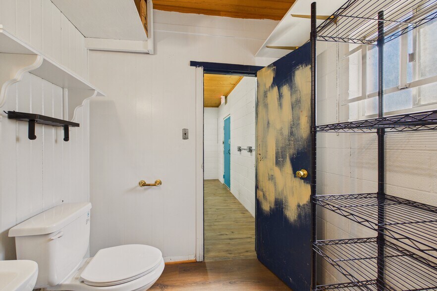 More Photos Of 2525 Sudderth Dr, Ruidoso General Retail For Sale