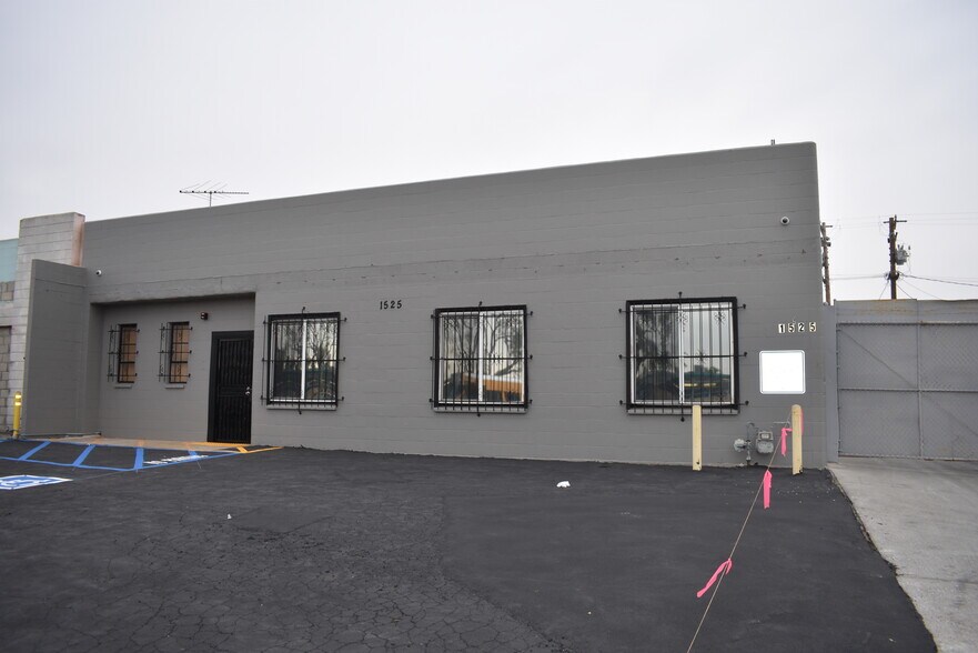 More Photos Of 1525 W El Segundo Blvd, Compton Warehouse For Sale