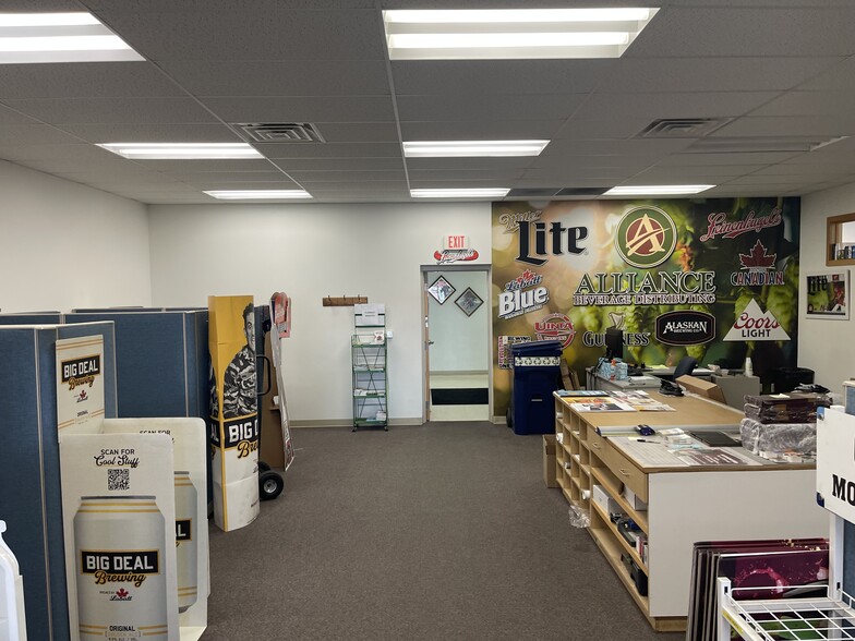 More Photos Of 2325 Sybrant Rd, Traverse City Warehouse For Lease