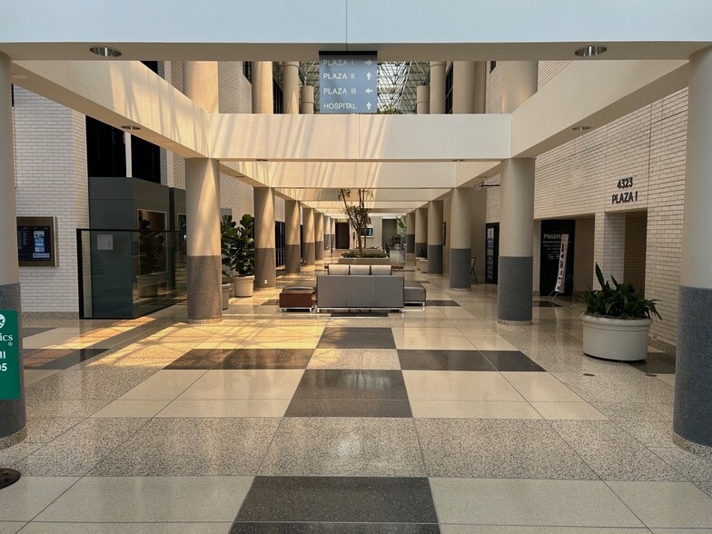 More Photos Of 4323 N Josey Ln, Carrollton Unknown For Lease