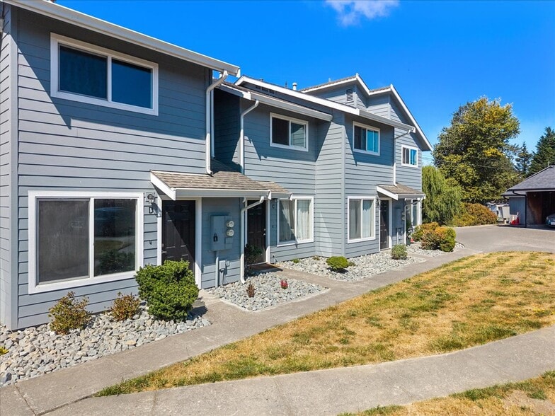 More Photos Of 275 9th St, Fortuna Apartments For Sale