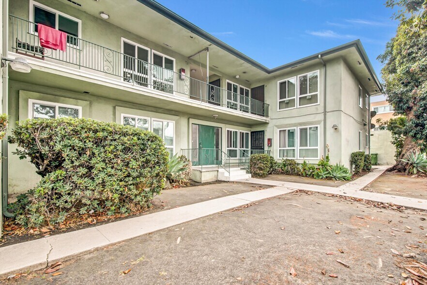 More Photos Of 4936 Coliseum St, Los Angeles Multifamily For Sale
