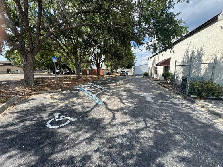 More Photos Of 330 N Magnolia Ave, Ocala Office For Lease