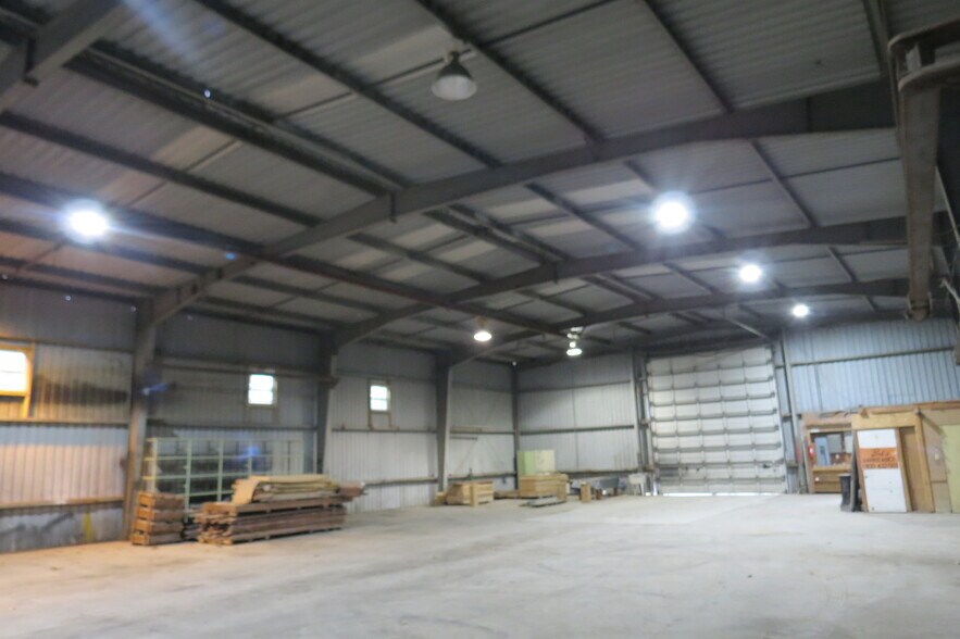 More Photos Of 7585 Wilson Blvd, Jacksonville Warehouse For Lease