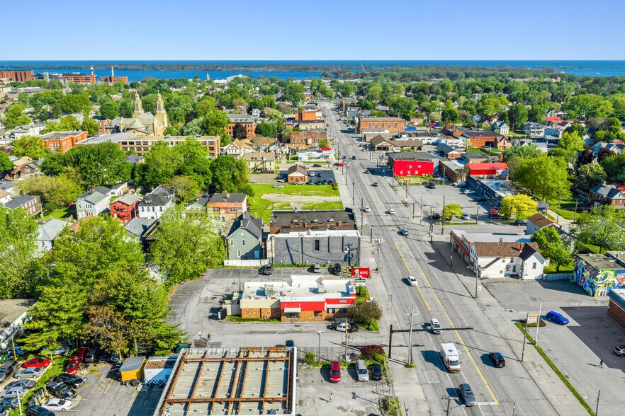 More Photos Of 1116 Parade St, Erie Fast Food For Sale