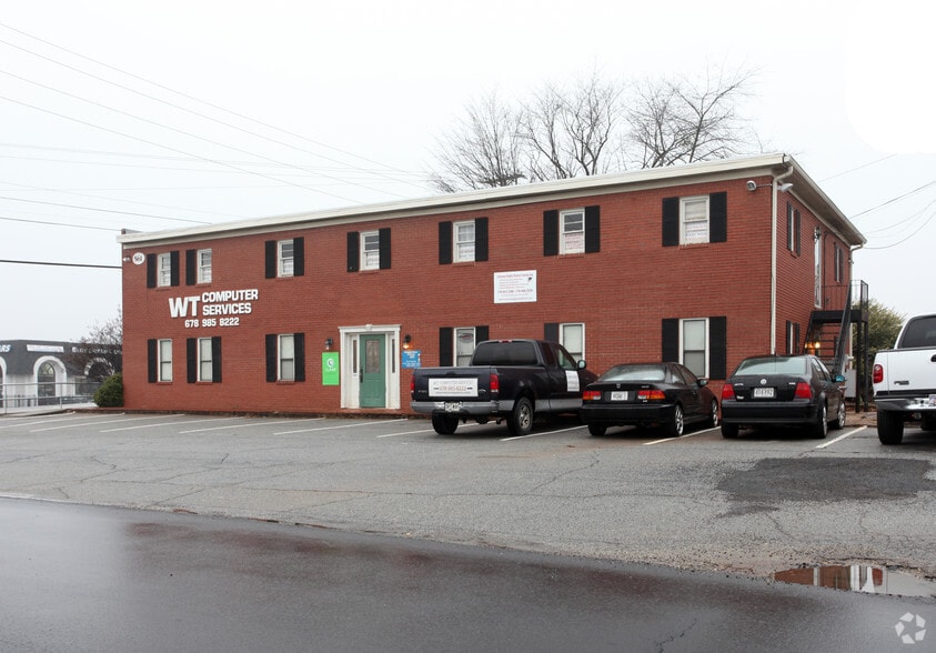 Primary Photo Of 561 W Pike St, Lawrenceville Office For Lease