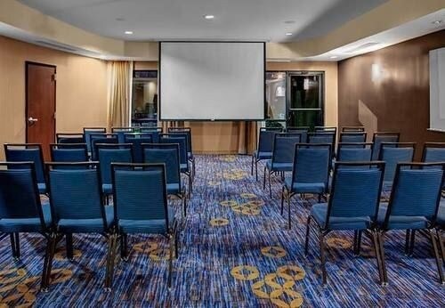 More Photos Of 580 Millennium Blvd, Brunswick Hotel For Sale