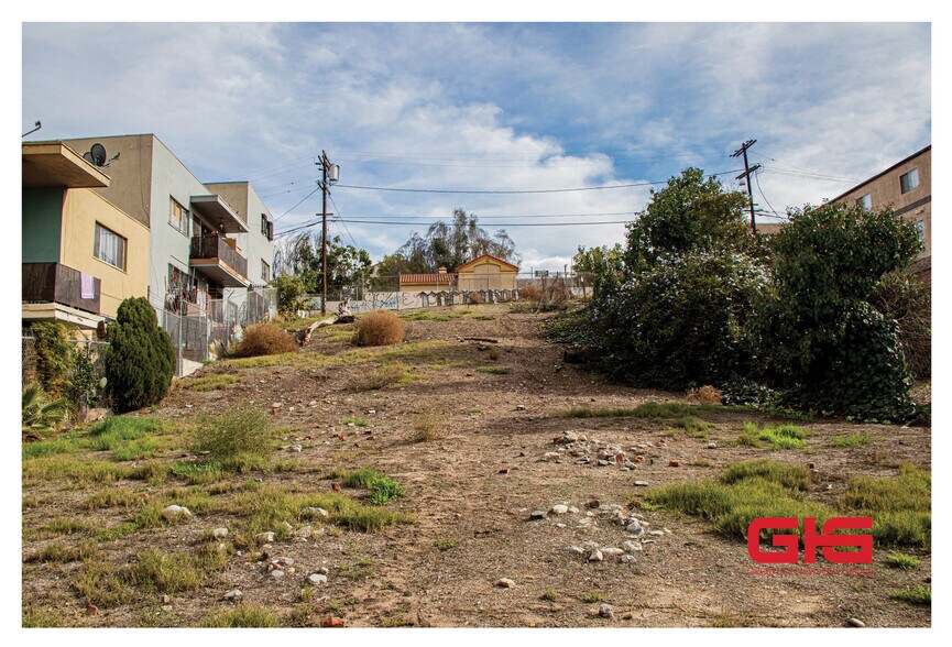More Photos Of 132 Union Pl, Los Angeles Land For Sale