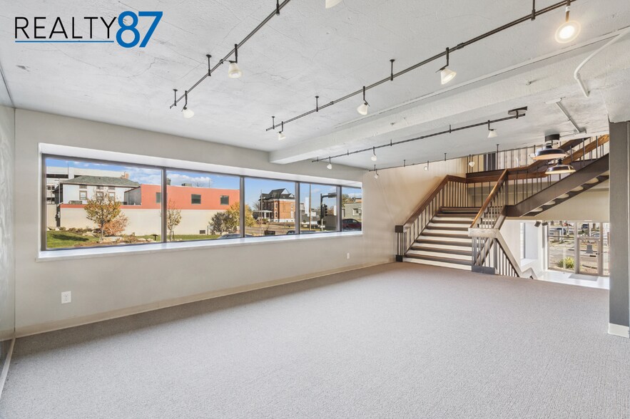 More Photos Of 724 3rd Ave SE, Cedar Rapids Freestanding For Lease