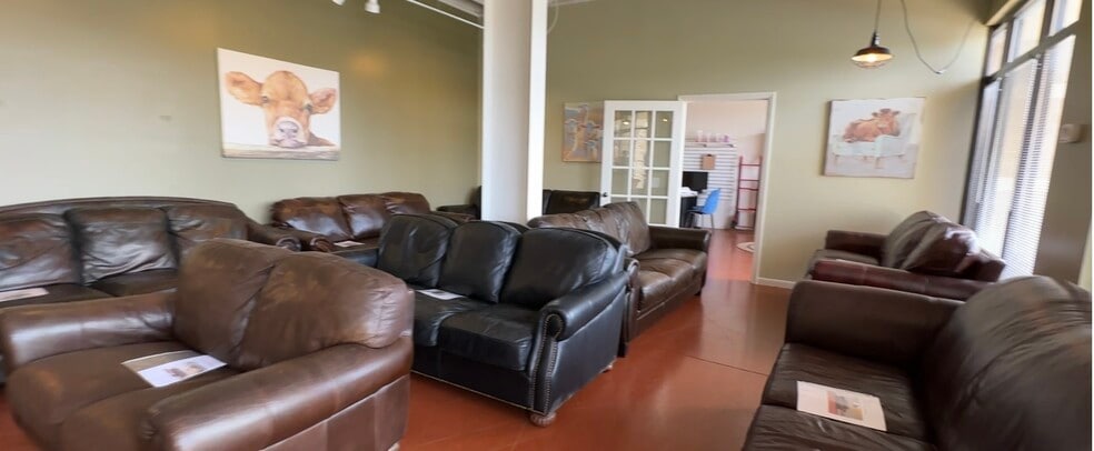 More Photos Of 2881 Commerce Park Dr, Madison Light Manufacturing For Lease