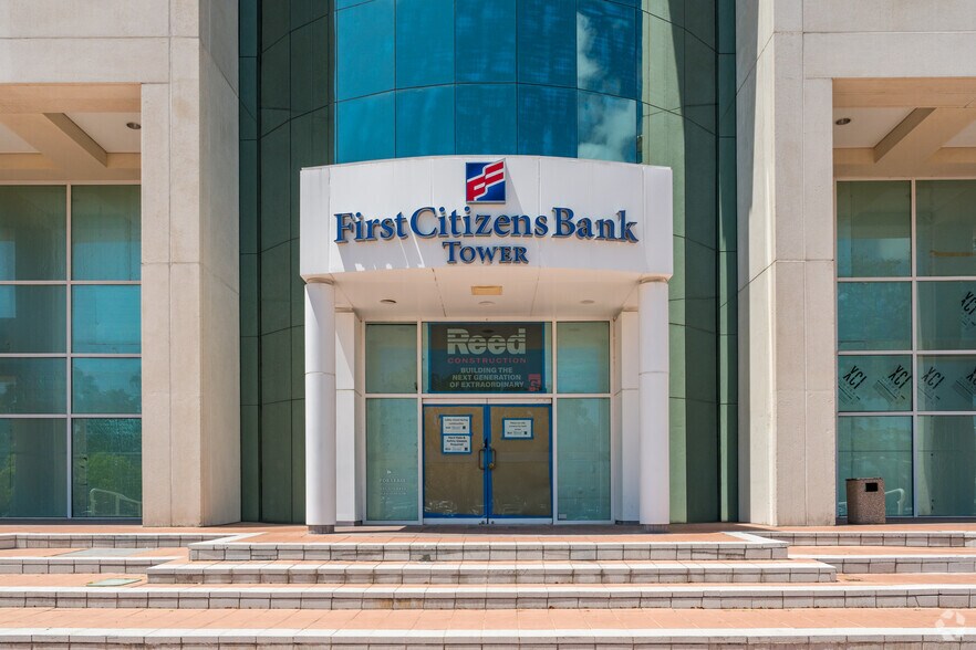 More Photos Of 2601 S Bayshore Dr, Coconut Grove Office For Lease