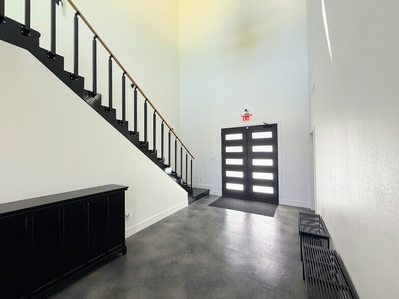More Photos Of 1105 W Cottage Hill Pky, Celina Lodge Meeting Hall For Sale
