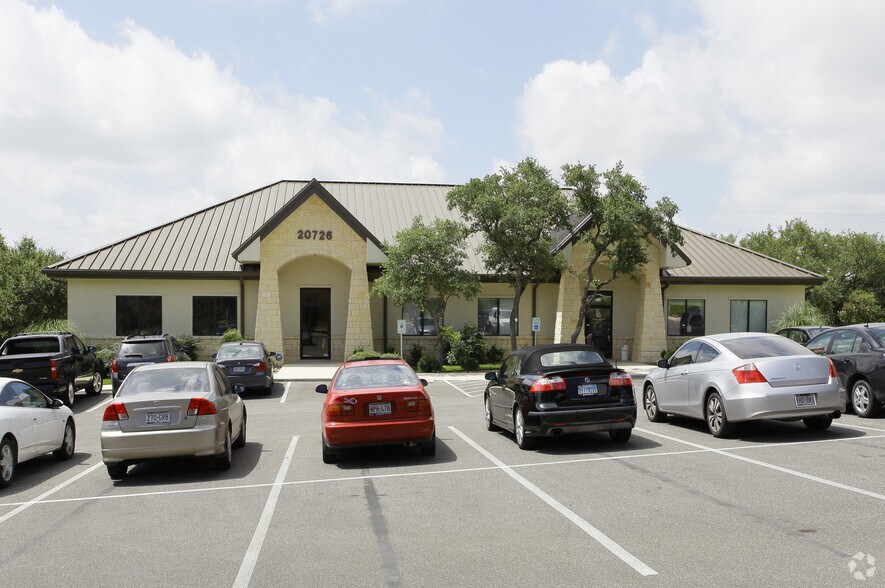More Photos Of 20726 Stone Oak Pkwy, San Antonio Office For Sale