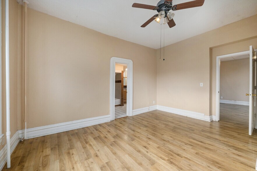 More Photos Of 2501 Poppleton Ave, Omaha Apartments For Sale