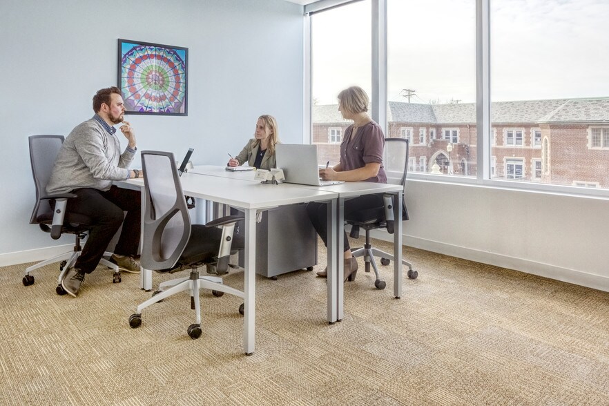 More Photos Of 400 N Main St, Royal Oak Coworking Space