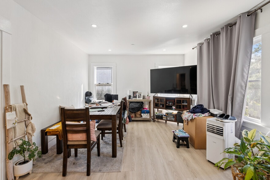 More Photos Of 250 Red Hill Ave, San Anselmo Apartments For Sale