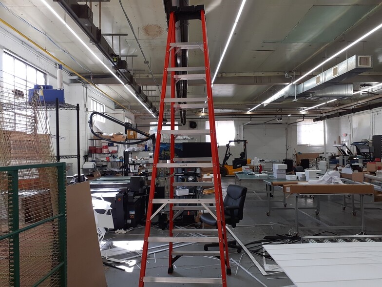 More Photos Of 31 Walnut St, New Windsor Township Industrial For Sale