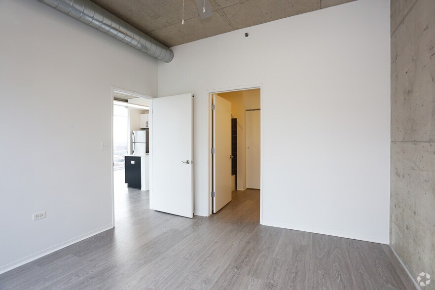 More Photos Of 1401 S State St, Chicago Apartments For Lease