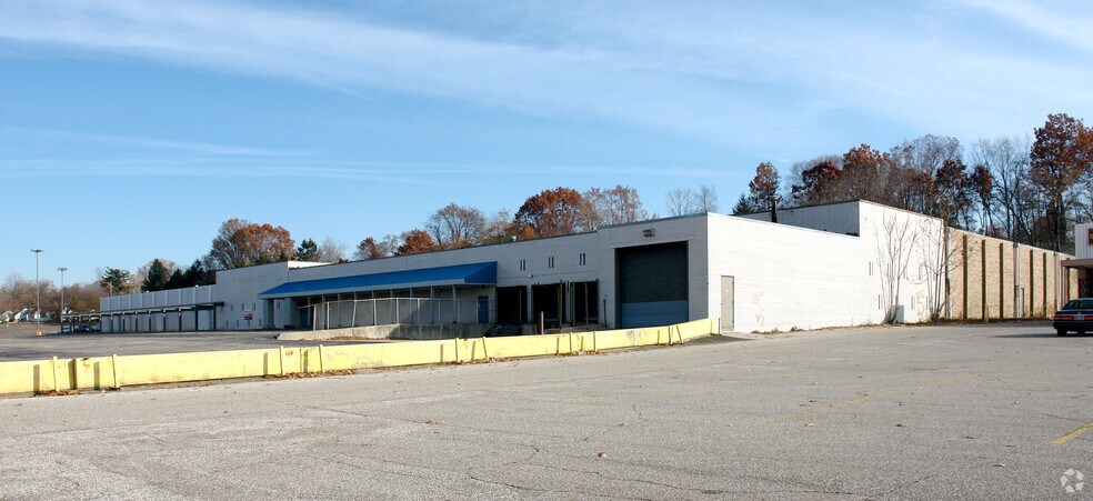Primary Photo Of 1465 S Hawkins Ave, Akron Warehouse For Lease