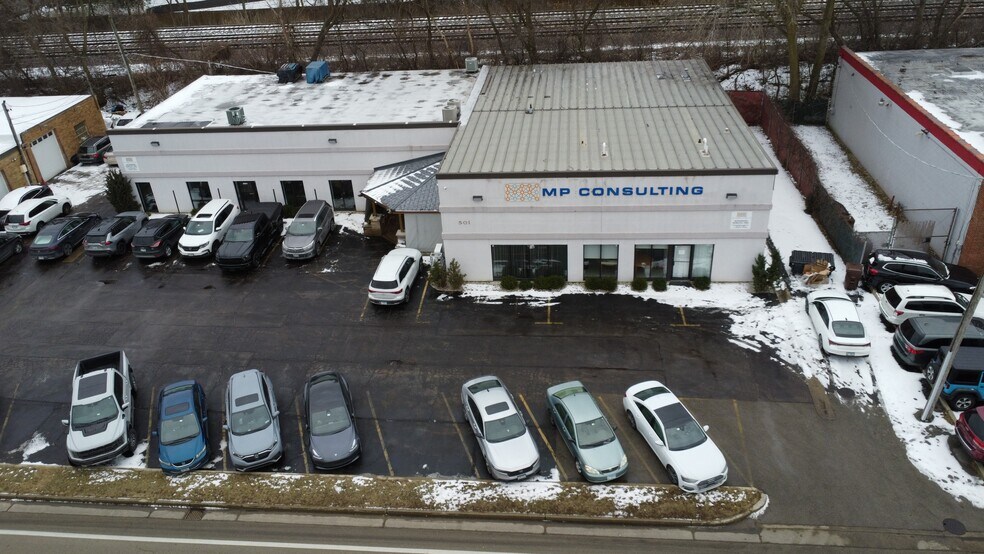 Primary Photo Of 501 W Colfax St, Palatine Medical For Lease