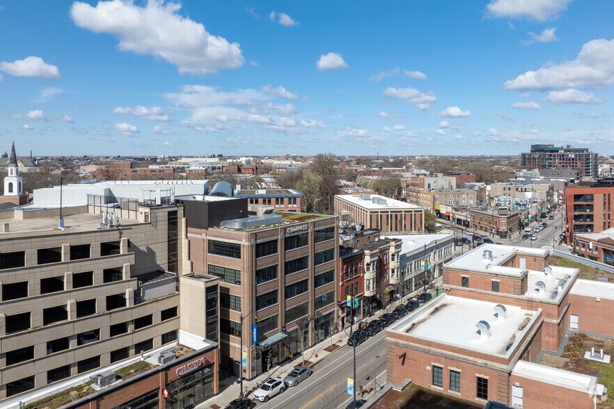More Photos Of 2350 N Lincoln Ave, Chicago Office For Lease