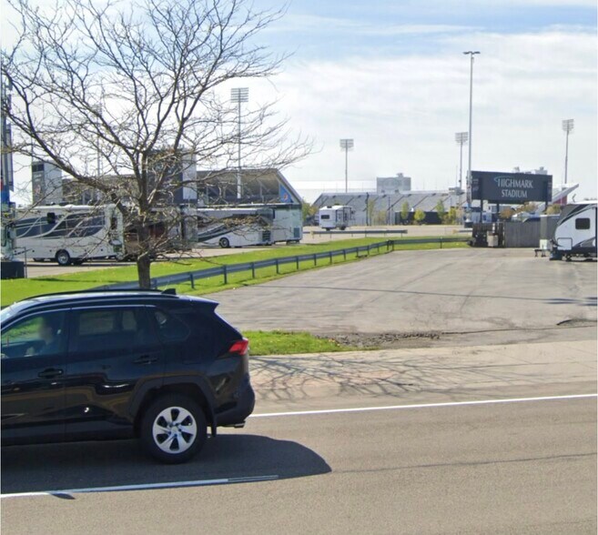 More Photos Of 3846 Southwestern Blvd, Orchard Park Freestanding For Sale